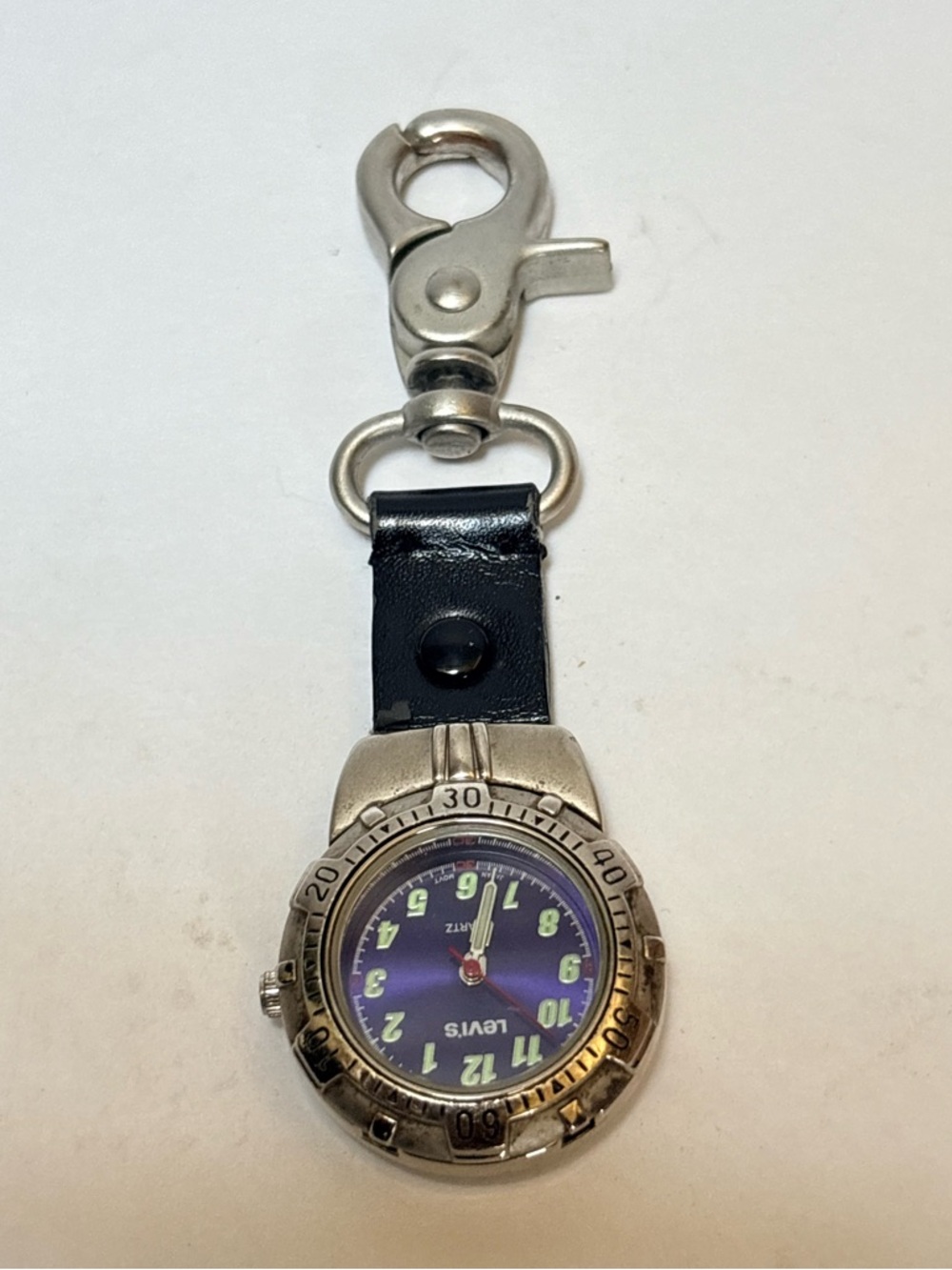 Levi's | Clip-On Keychain Watch w/ Compass Bezel & Leather Strap - Needs Battery